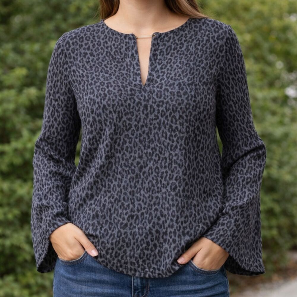 Michael Kors Blouse Shirt  Womens Size XS Leopard Animal Print Bell Sleeve